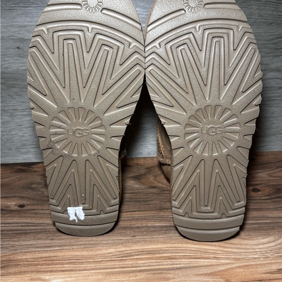 ugg mini boots  size 6 women’s chestnut - Picture 6 of 8